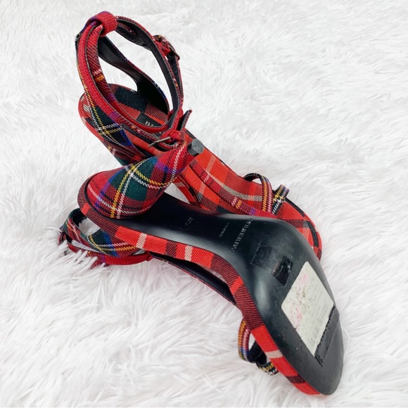 Burberry Red Checkered Canvas T Strap Sandals Tartan Wool Cone-heel Size 35.5 - Picture 3 of 12